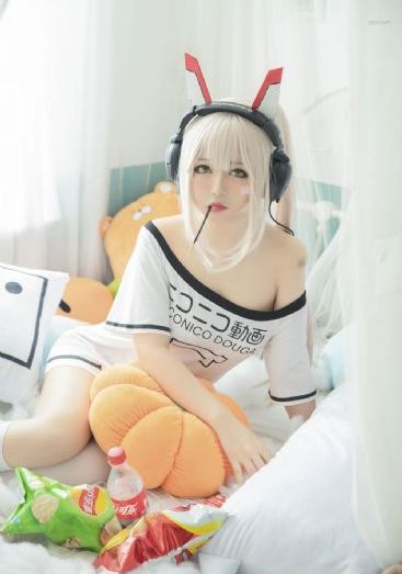 夏目彩春在线_JVID性感写真