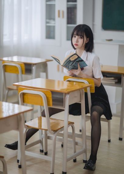 我的漂亮的女房东电影高清播放_BD英语在线观看高清