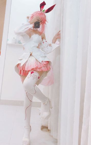 《年轻女教师3》_电视剧高清在线观看