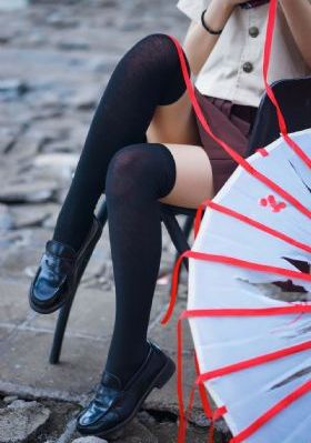 打扑克不盖被子免费_蓝光日韩免费观看