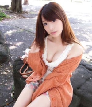 舌头钻到花缝裂缝h_BD超清免费观看