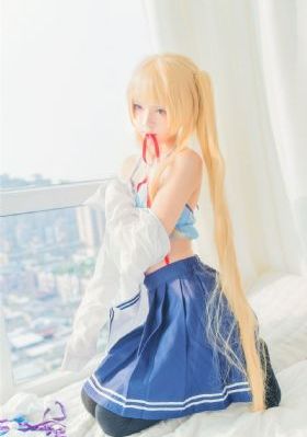 少妇脱了内裤让我添_高清超清免费观看