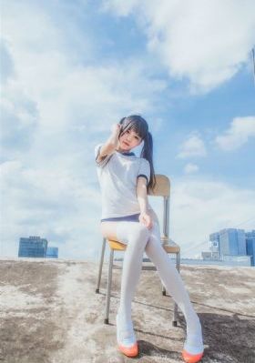 怪诞小镇第一季免费观看_午夜在线观看完整版